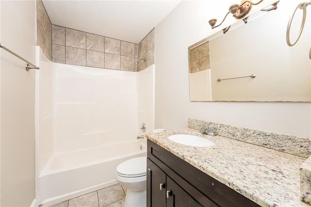 528 Newlin Court, Lawrenceville, GA 30046