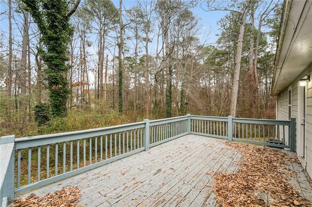 528 Newlin Court, Lawrenceville, GA 30046