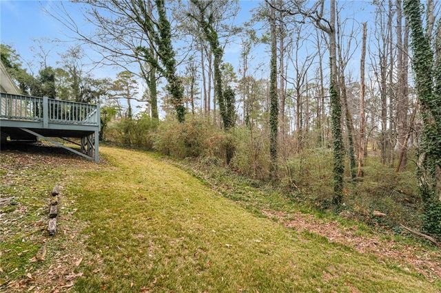 528 Newlin Court, Lawrenceville, GA 30046