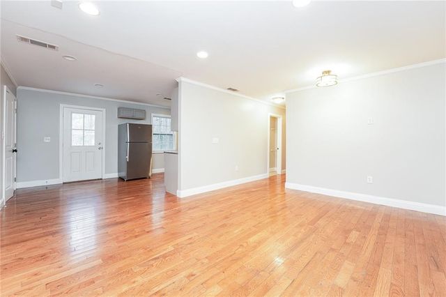 528 Newlin Court, Lawrenceville, GA 30046