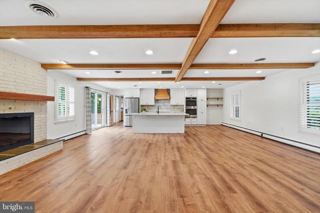 8021 ROCKY SPRINGS RD, Frederick, MD 21702