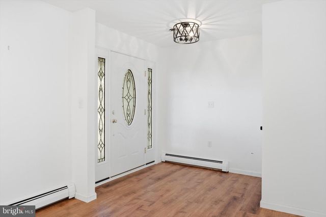 8021 ROCKY SPRINGS RD, Frederick, MD 21702