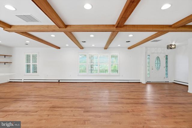 8021 ROCKY SPRINGS RD, Frederick, MD 21702