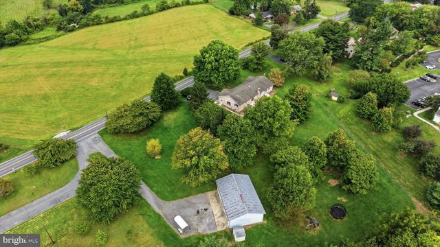 8021 ROCKY SPRINGS RD, Frederick, MD 21702