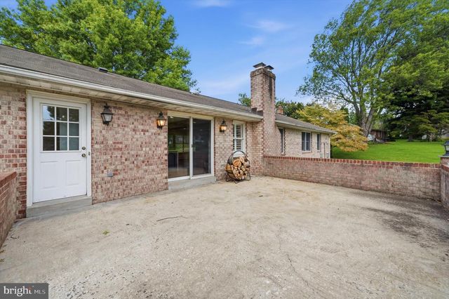 8021 ROCKY SPRINGS RD, Frederick, MD 21702