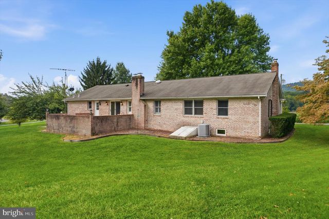 8021 ROCKY SPRINGS RD, Frederick, MD 21702