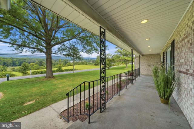 8021 ROCKY SPRINGS RD, Frederick, MD 21702
