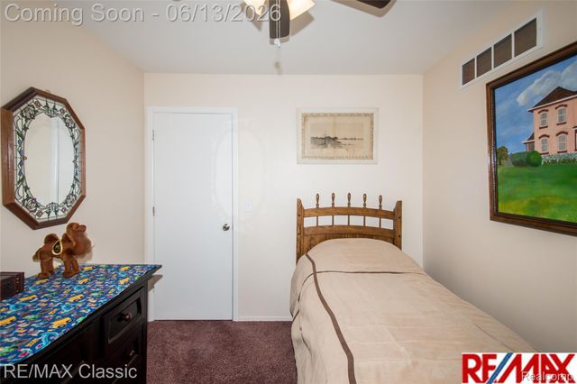 34682 Bunker Hill Drive, Farmington Hills, MI 48331