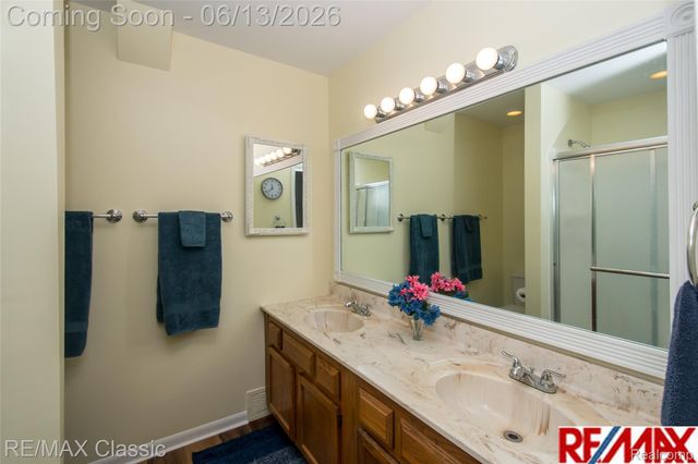 34682 Bunker Hill Drive, Farmington Hills, MI 48331