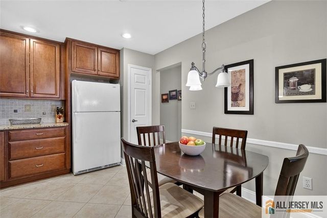 17 George Washington Drive 17B, Monroe, NJ 08831