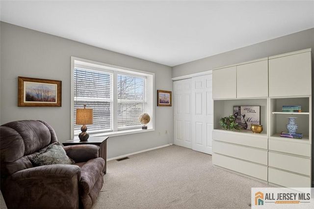 17 George Washington Drive 17B, Monroe, NJ 08831