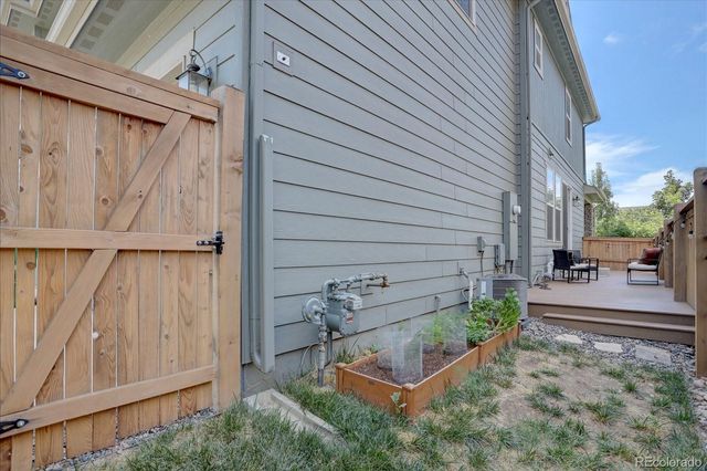 11279 E 25th Drive, Aurora, CO 80010