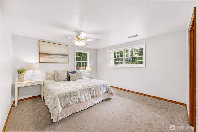 9067 Sunrise Rd, Custer, WA 98240