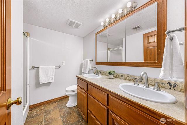9067 Sunrise Rd, Custer, WA 98240