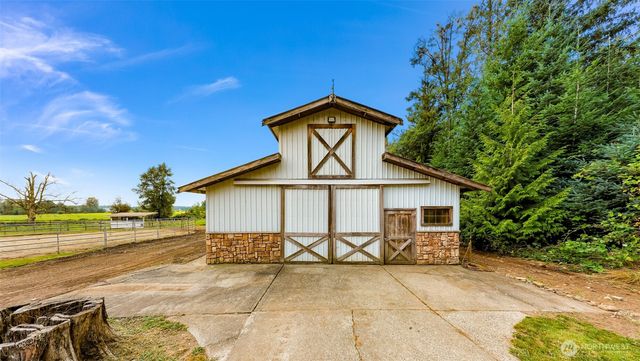 9067 Sunrise Rd, Custer, WA 98240