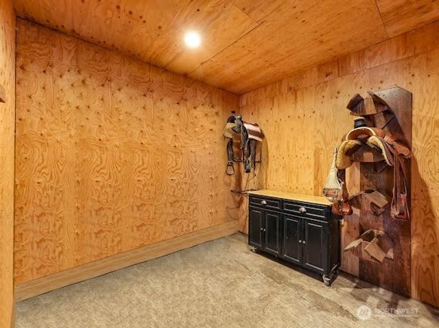 9067 Sunrise Rd, Custer, WA 98240