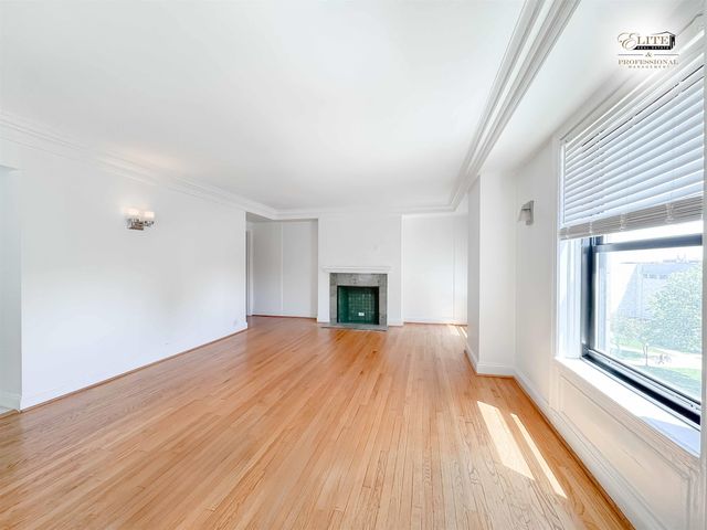 15 E Kirby Street, Detroit, MI 48202