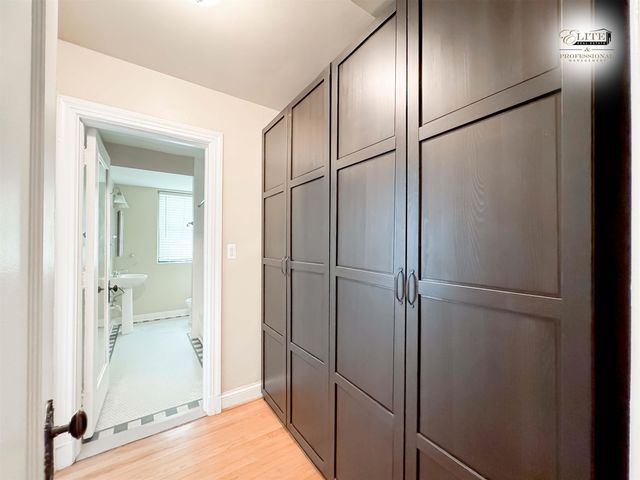 15 E Kirby Street, Detroit, MI 48202