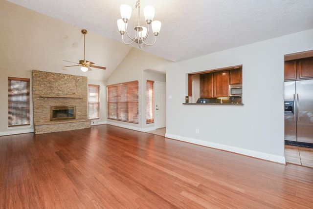 13859 Hollowgreen Drive, Houston, TX 77082