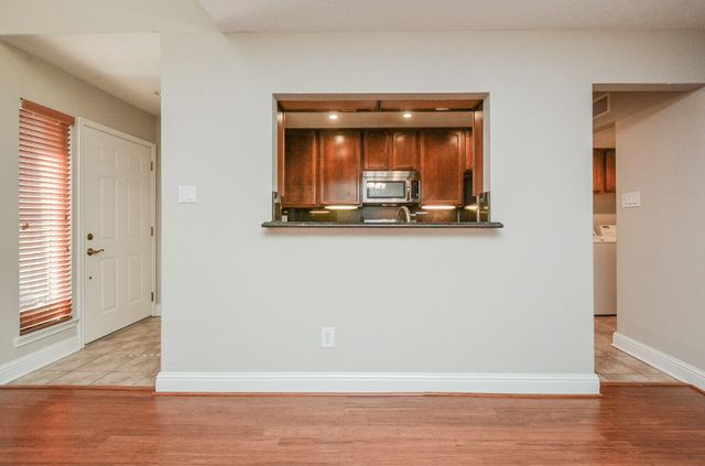 13859 Hollowgreen Drive, Houston, TX 77082