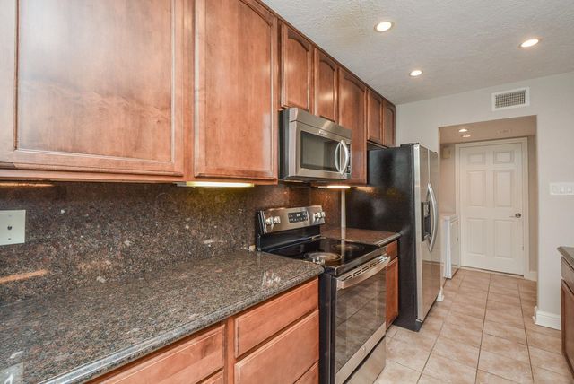 13859 Hollowgreen Drive, Houston, TX 77082