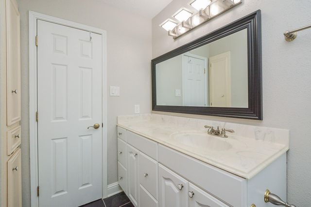 13859 Hollowgreen Drive, Houston, TX 77082