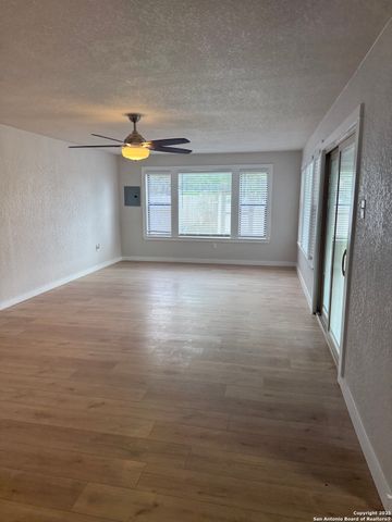 3323 Lasses, San Antonio, TX 78223