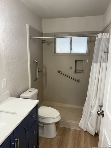 3323 Lasses, San Antonio, TX 78223