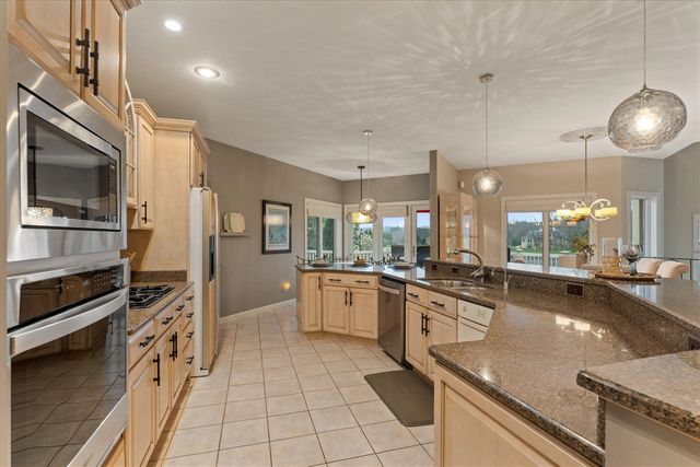 33084 Lake Forest Court, Niles, MI 49120