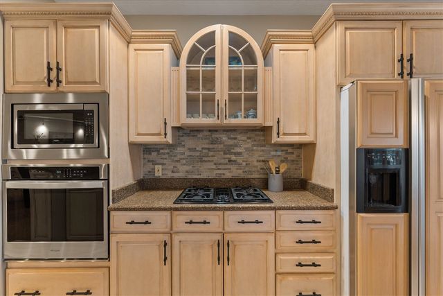 33084 Lake Forest Court, Niles, MI 49120