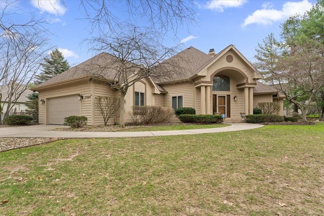 33084 Lake Forest Court, Niles, MI 49120