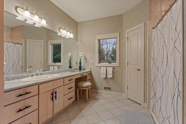 33084 Lake Forest Court, Niles, MI 49120