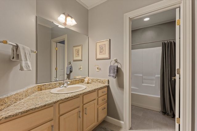 33084 Lake Forest Court, Niles, MI 49120