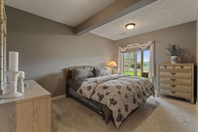 33084 Lake Forest Court, Niles, MI 49120