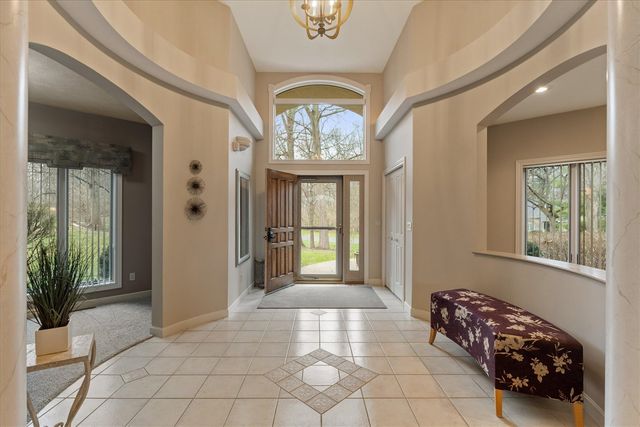 33084 Lake Forest Court, Niles, MI 49120