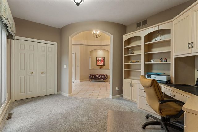 33084 Lake Forest Court, Niles, MI 49120