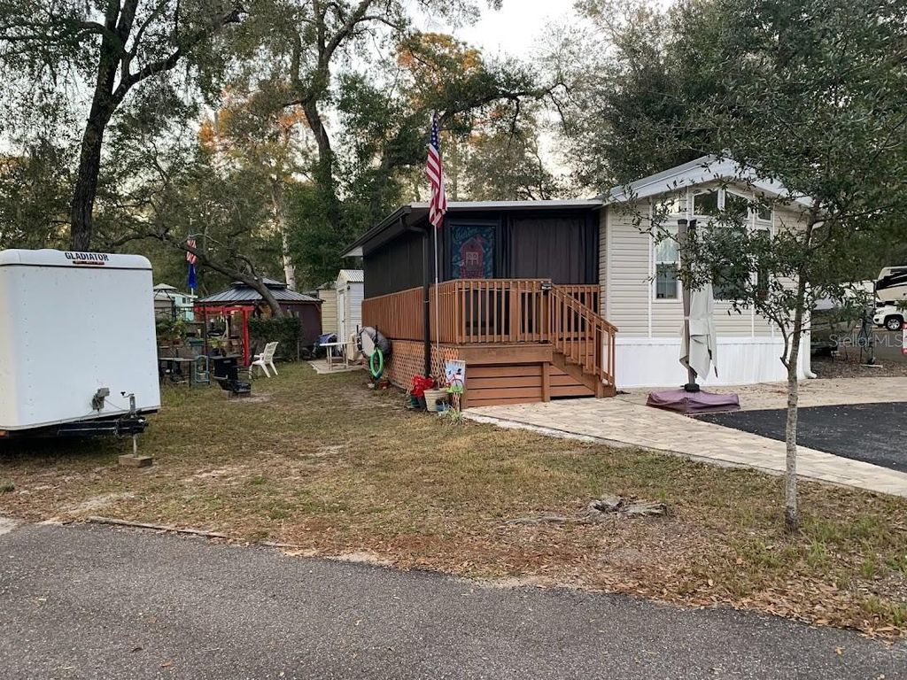 Image 2 of property listing at 25247 NE 141ST LANE 248, Fort Mc Coy, FL 32134