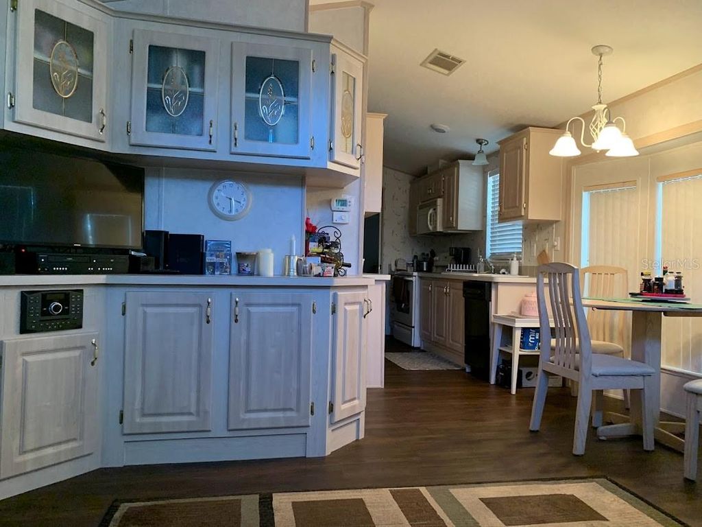 Image 18 of property listing at 25247 NE 141ST LANE 248, Fort Mc Coy, FL 32134