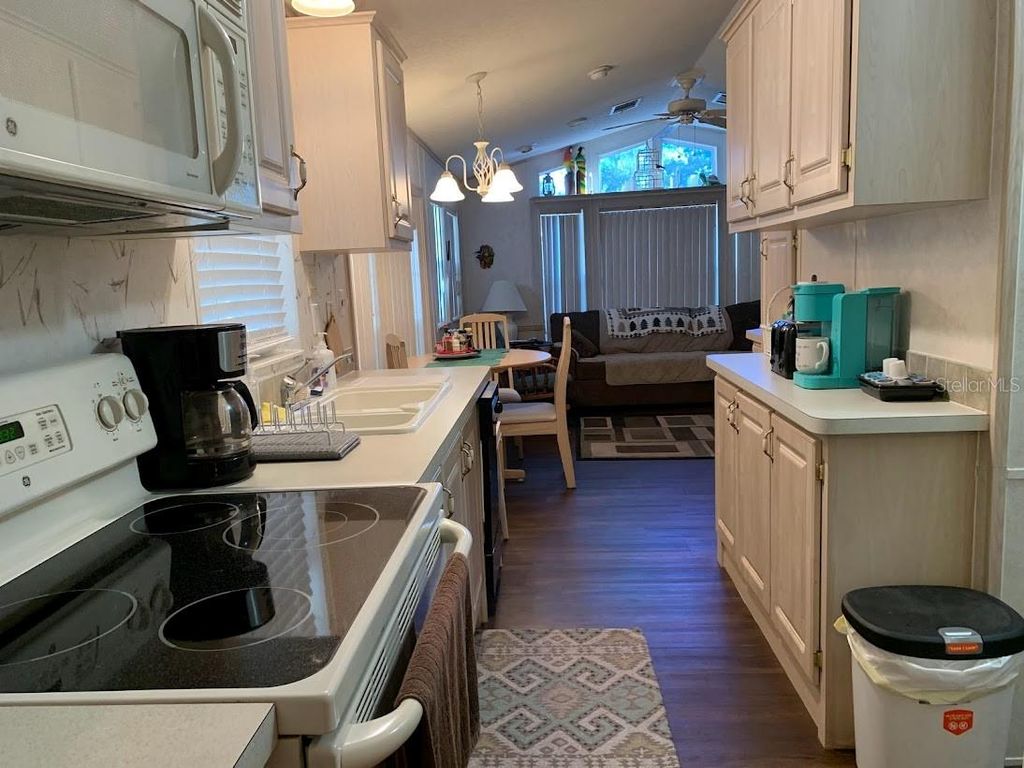 Image 19 of property listing at 25247 NE 141ST LANE 248, Fort Mc Coy, FL 32134