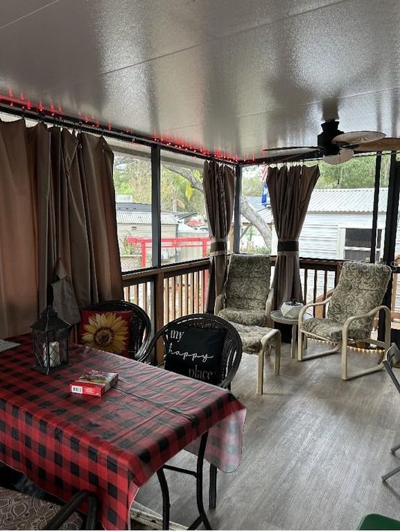 Image 7 of property listing at 25247 NE 141ST LANE 248, Fort Mc Coy, FL 32134