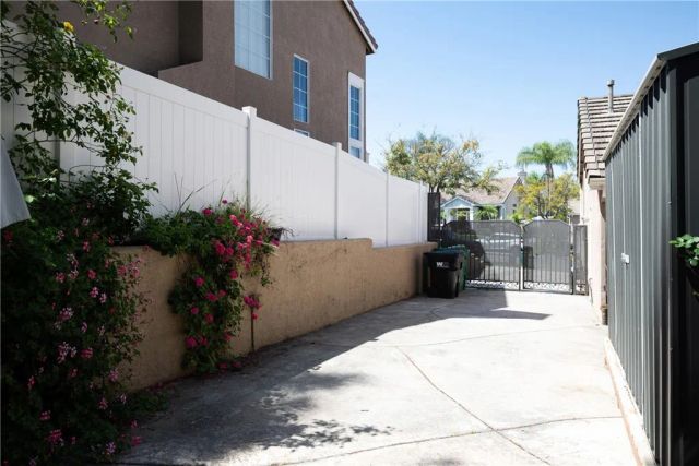 767 Ochee, Corona, CA 92879