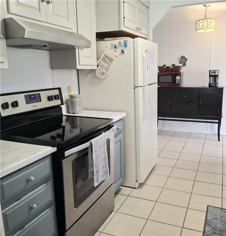 714 Bougainvillea Circle, Barefoot Bay, FL 32976