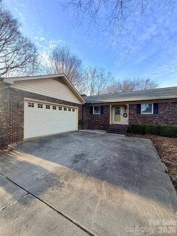 8422 Wonderwood Lane, Harrisburg, NC 28075