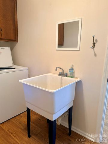 8422 Wonderwood Lane, Harrisburg, NC 28075