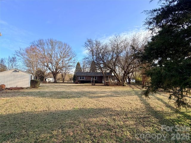 8422 Wonderwood Lane, Harrisburg, NC 28075