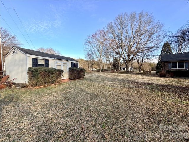 8422 Wonderwood Lane, Harrisburg, NC 28075