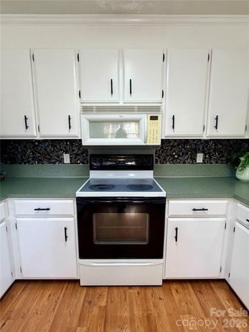 8422 Wonderwood Lane, Harrisburg, NC 28075