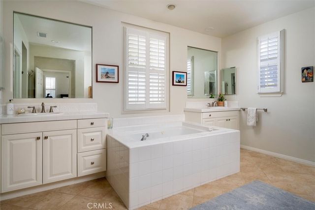 27008 Pierpont Court, Valencia, CA 91355