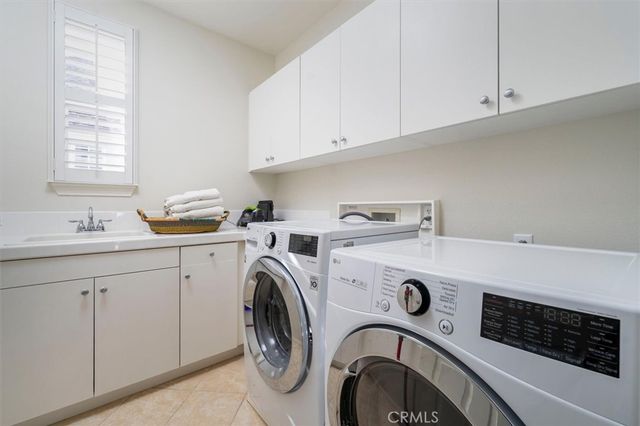 27008 Pierpont Court, Valencia, CA 91355