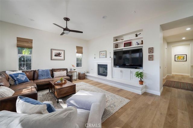 27008 Pierpont Court, Valencia, CA 91355